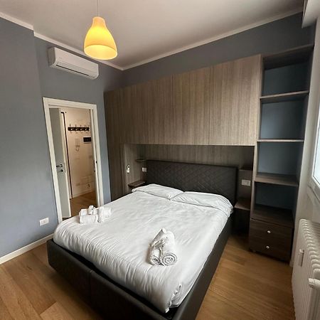 Metro Famagosta - Modern Suite Free Wifi & Parking Milan Exterior photo
